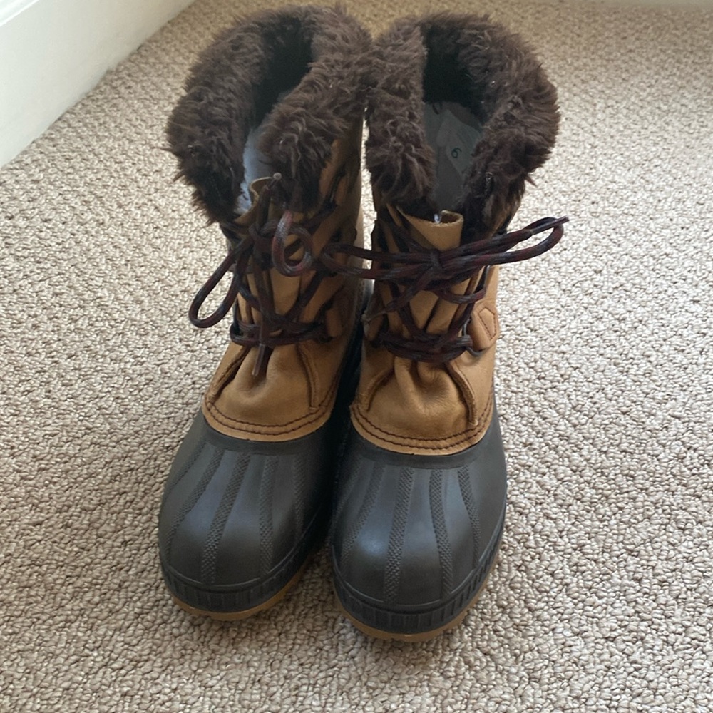 Sorrel Badger Winter Boots Men's size 6/ Women's size 8.